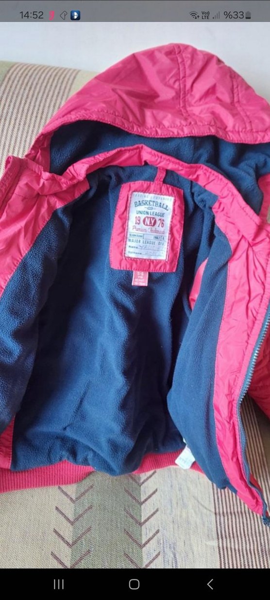 Kırmızı Kapüşonlu Çocuk mont - Görsel 2