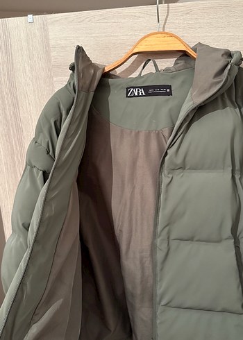 Zara Kapüşonlu Kadın Mont - Görsel 2