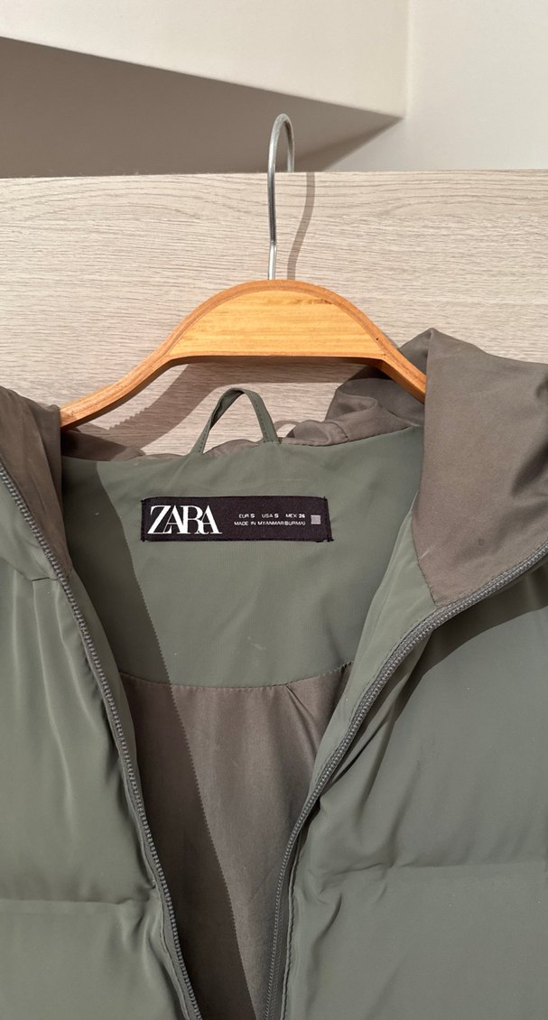 Zara Kapüşonlu Kadın Mont - Görsel 3