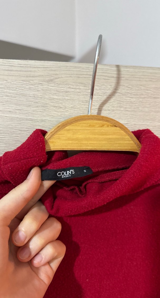 Kırmızı boğazlı Kadın Triko Kazak - Görsel 3