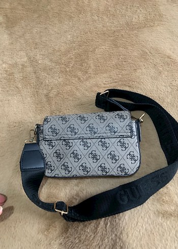  Beden Gri Guess Baskılı Kadın Çanta