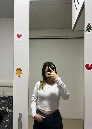 Beyaz Yüksek Yakalı Uzun Kollu Crop Top - Görsel 2