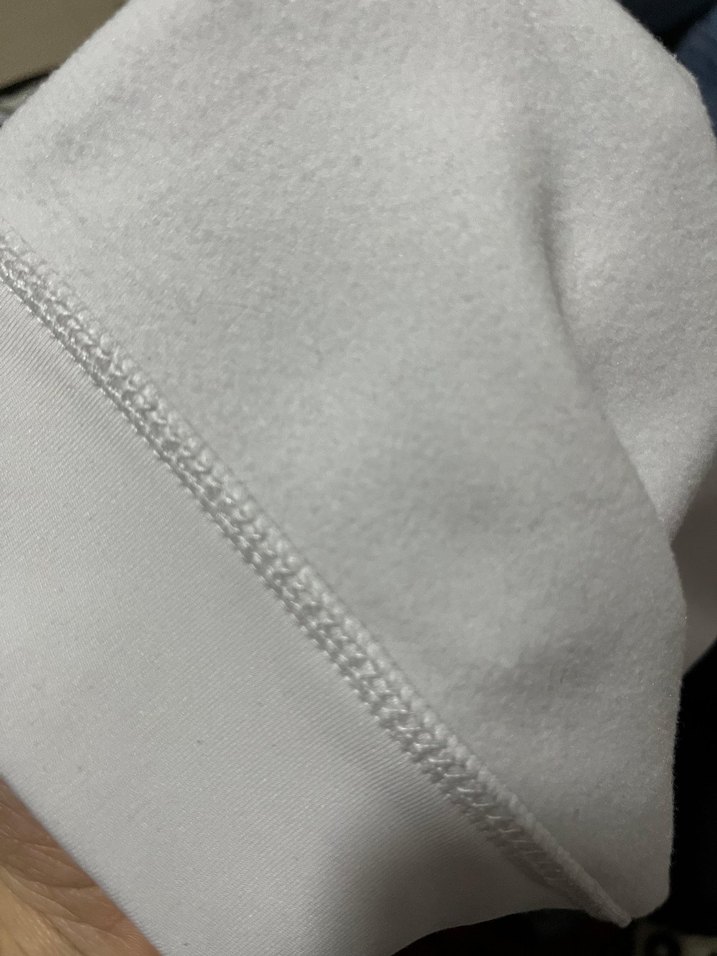 Beyaz Yüksek Yakalı Uzun Kollu Crop Top - Görsel 3