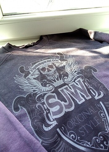 Y2k Gothic sweat
