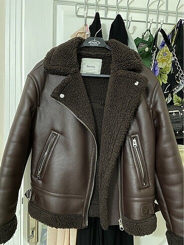 Bershka mont
