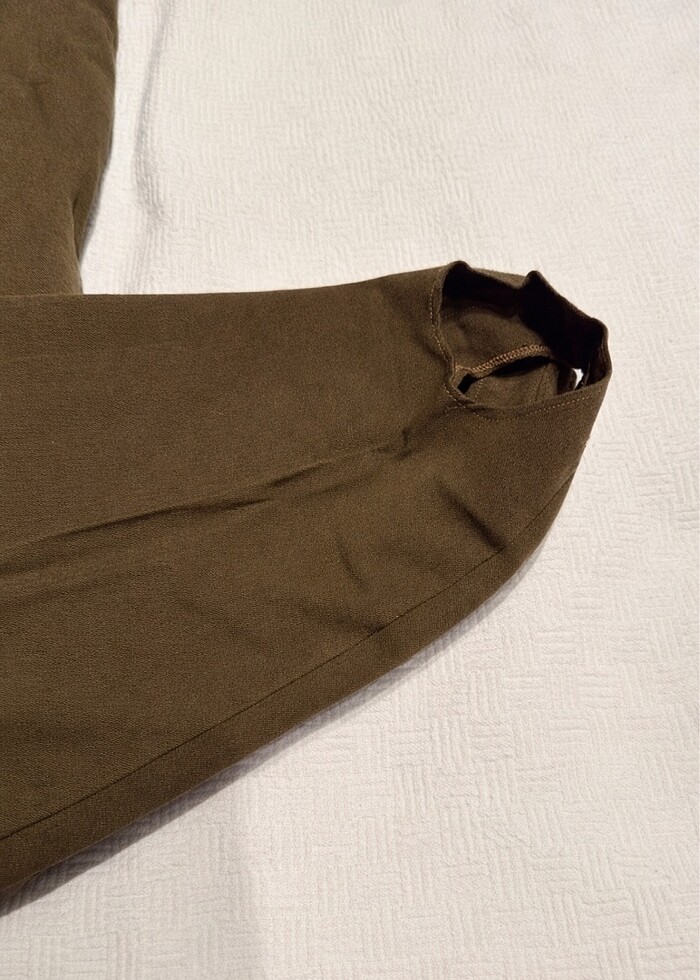 Haki Kumaş Pantolon, Şık & Rahat (Az Kullanılmış) - Görsel 2