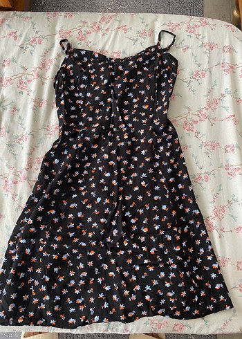 Çiçek Desenli Mini Askılı Elbise - Görsel 2