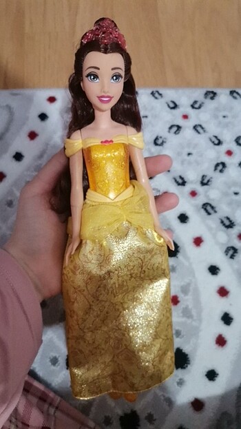 Belle barbie