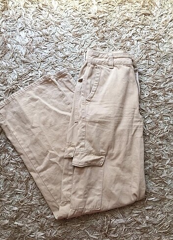 34 Beden ten rengi Renk Pull and bear kargo pantolon 