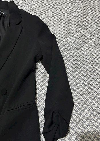 Bershka Siyah Kadın Blazer - Düğmeli, Normal Boy - Görsel 3