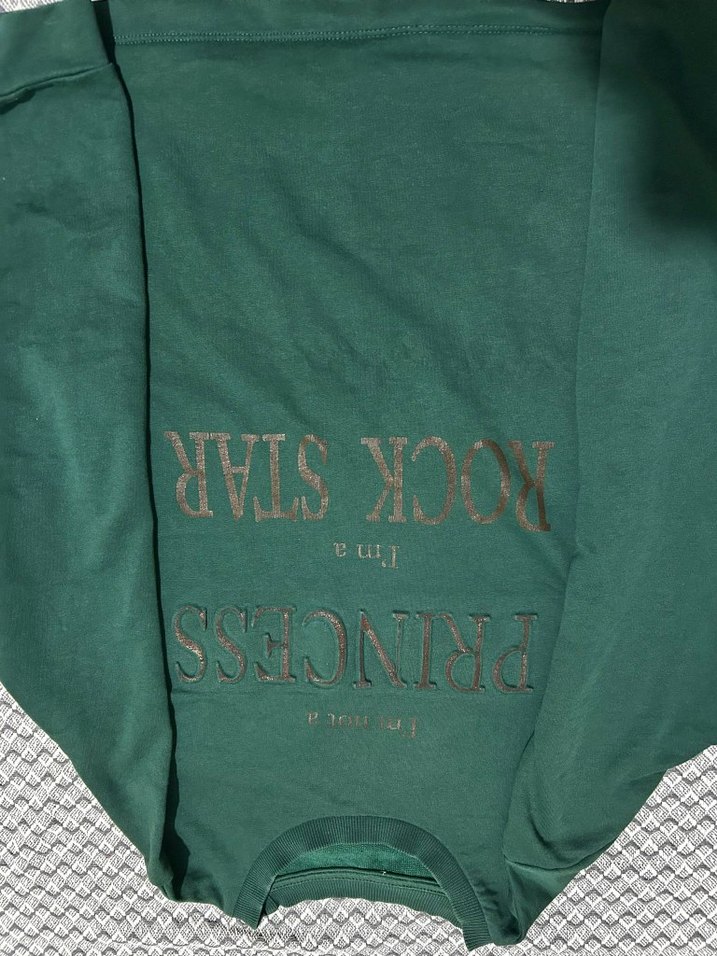 Yeşil Parlak Baskılı Uzun Kollu Tişört - Görsel 2