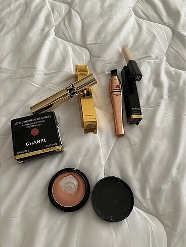Chanel Makyaj: allık/maskara/kapatıcı