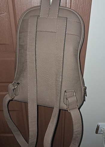 Bej Deri Kadın Sırt Çantası - Görsel 2