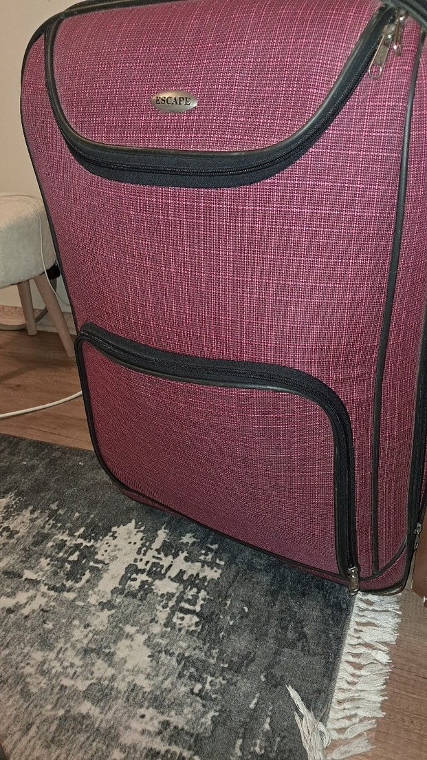 pembe büyük boy valiz - Görsel 2