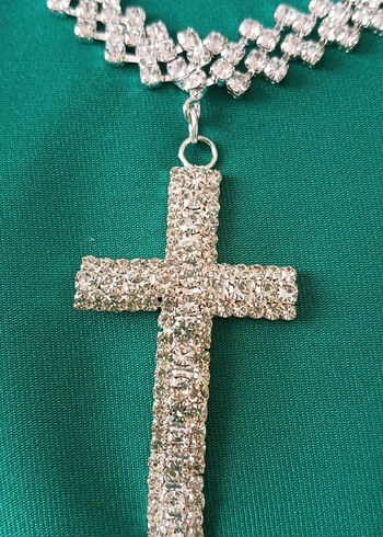 İTHAL ZİRKON TAŞ KAPLAMA HAÇ KOLYE - Görsel 3