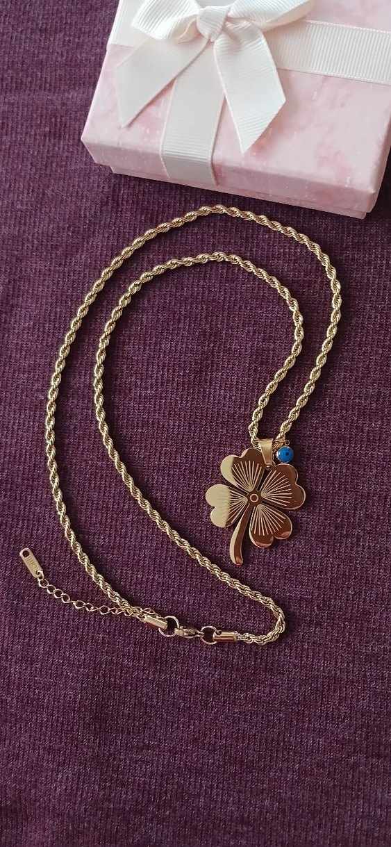 GOLD RENGİ DÖRT YAPRAK YONCA ÇELİK KOLYE - Görsel 4