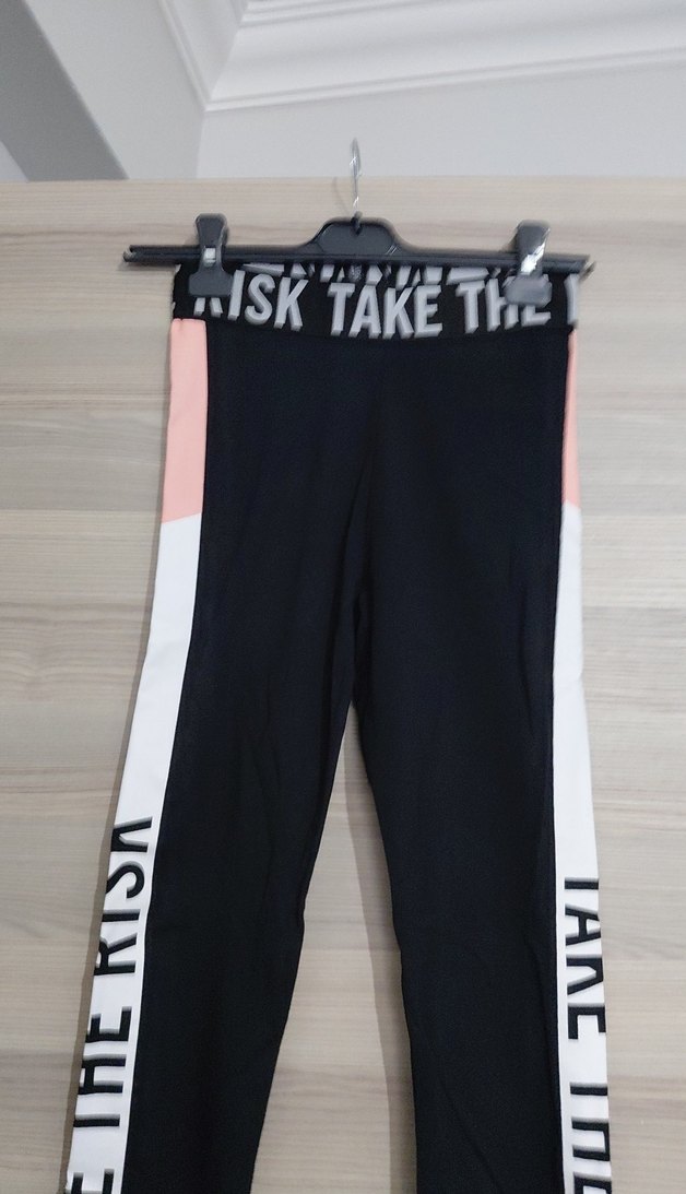 Siyah Baskılı Spor Tayt - Görsel 2