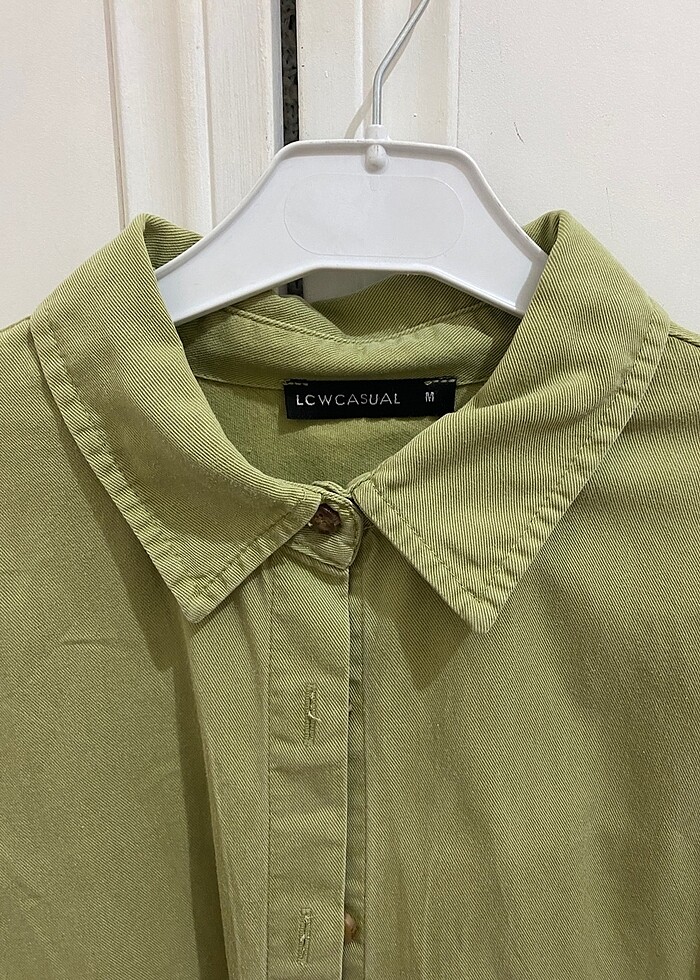 Yeşil gömlek - Görsel 2