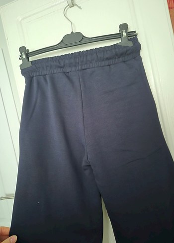 Kadın Lacivert Klasik Kesim Pilili Kumaş Pantolon - Görsel 3