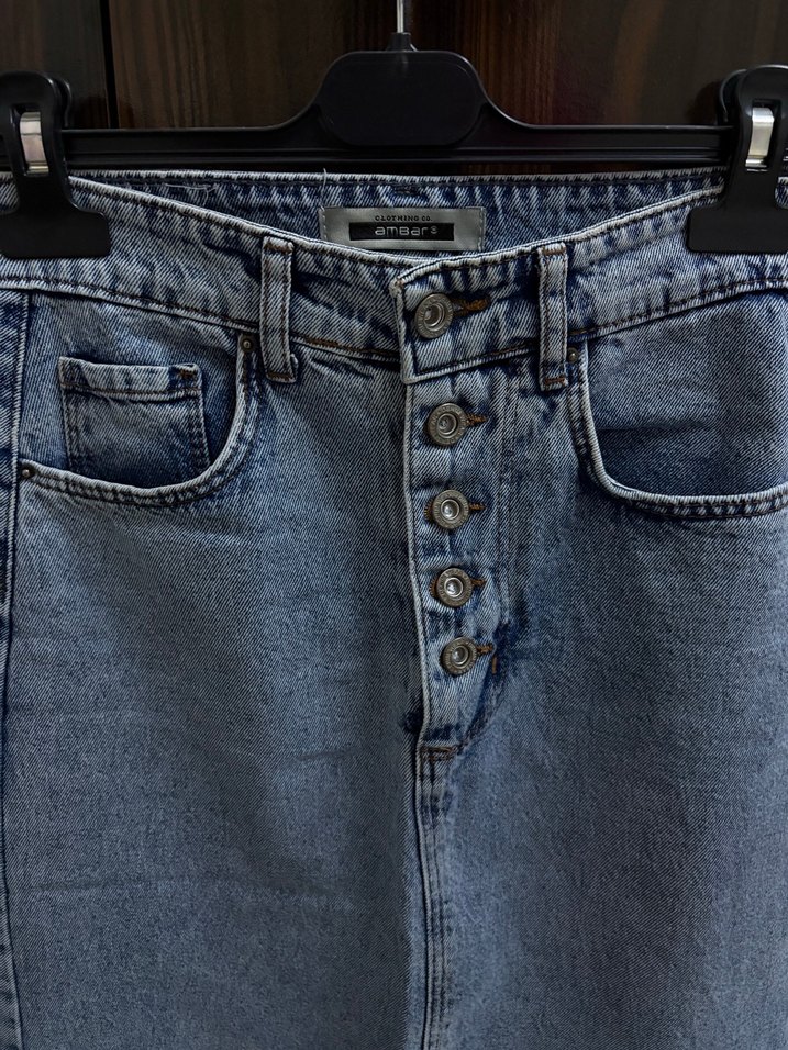 Düğmeli Mavi Midi Denim Etek - Görsel 2