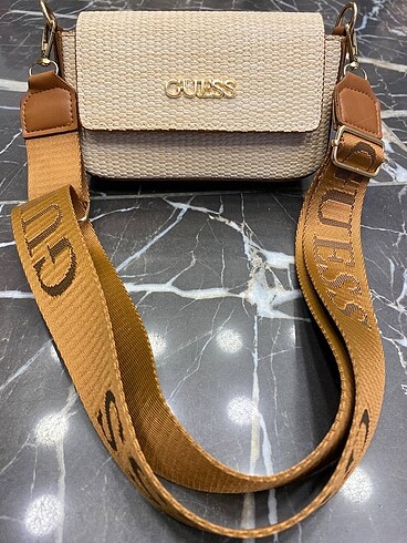 Guess Hasır Desenli Çanta