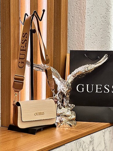 Guess Guess Hasır Desenli Çanta