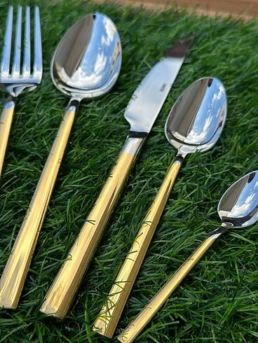 Diğer Nehir Dalyan gold 84 parça 12 kişilik Çkb seti