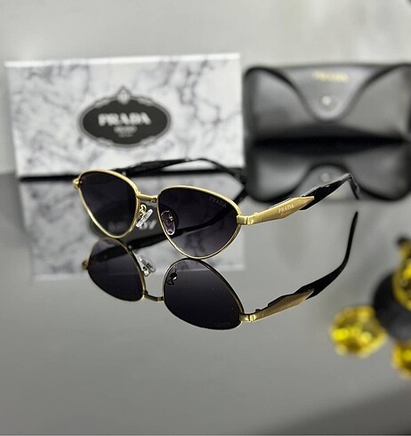 Prada Gözlük