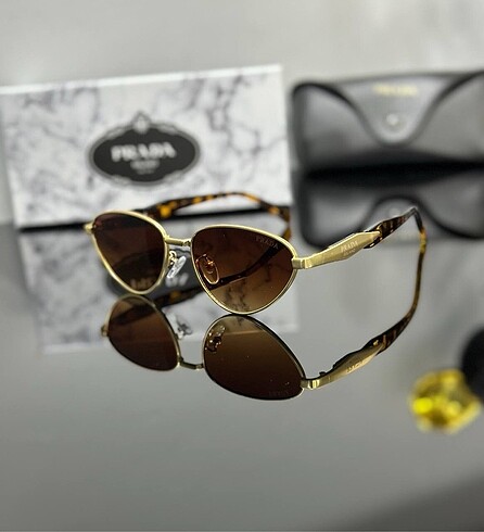 Prada Gözlük