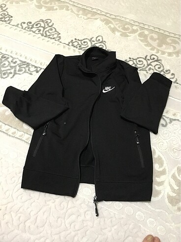 Nike hırka
