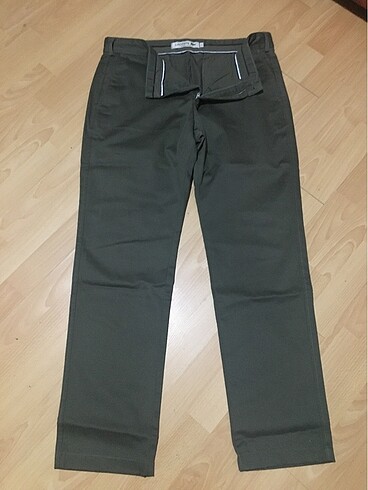 Orjinal Lacoste pantolon hiç giyilmedi