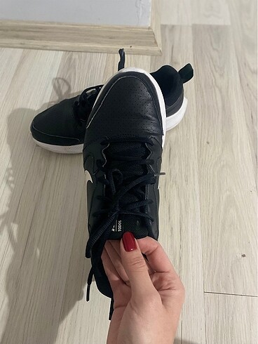 40 Beden siyah Renk Nıke ayakkabı