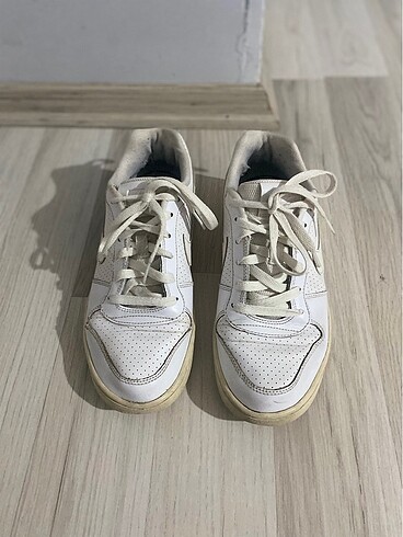 Nıke beyaz ayakkabı