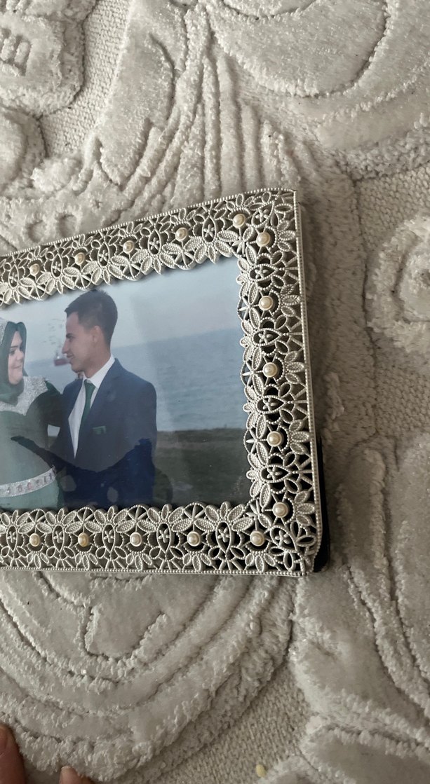 Gri Detaylı Çiçek Desenli Fotoğraf Çerçevesi - Görsel 2