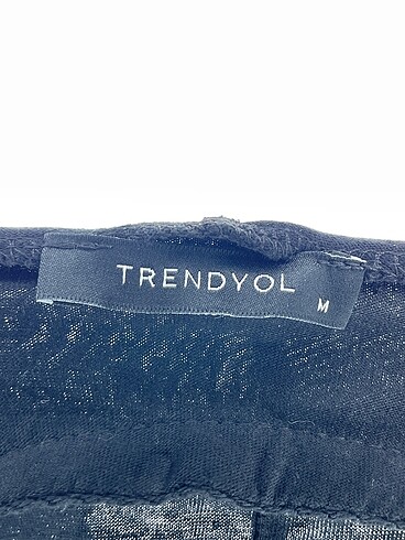 m Beden siyah Renk Trendyol & Milla Bluz %70 İndirimli.