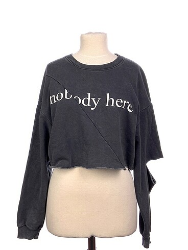Bershka Sweatshirt %70 İndirimli.