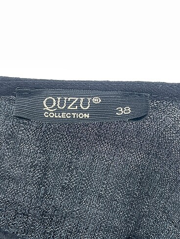 38 Beden siyah Renk Quzu T-shirt %70 İndirimli.