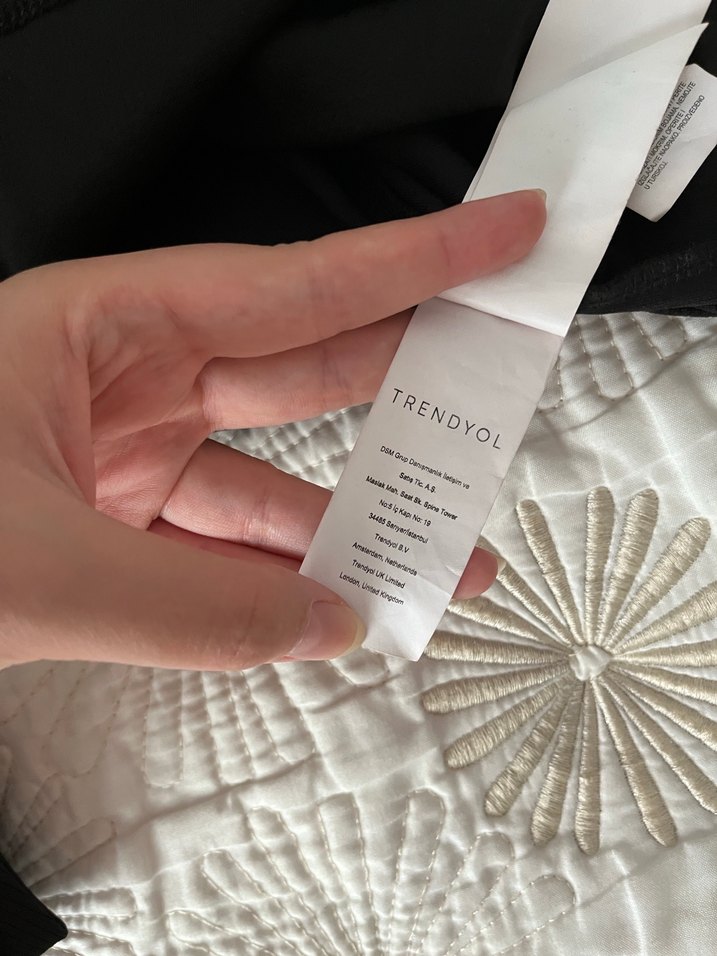 Siyah Uzun Kollu Atletik Üst - Görsel 4