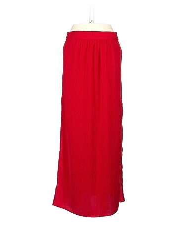 Bershka Uzun Etek %70 İndirimli.