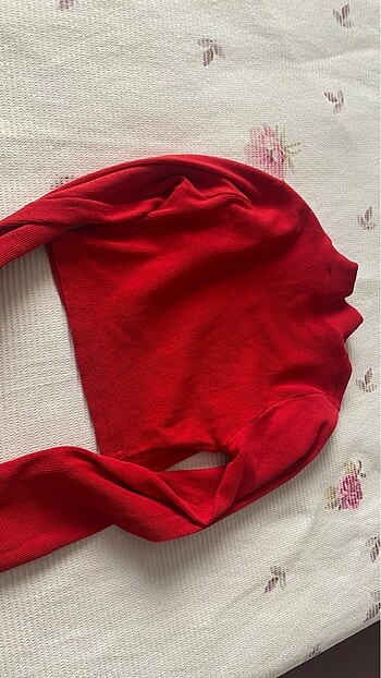 Kırmızı boğazlı crop