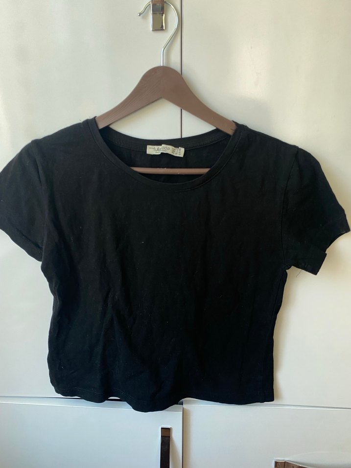 Siyah Crop - Görsel 2