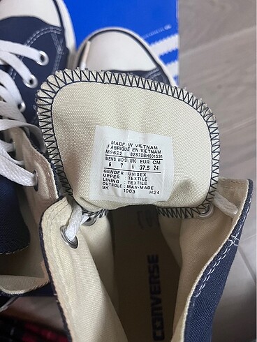 37,5 Beden lacivert Renk Converse spor ayakkabı