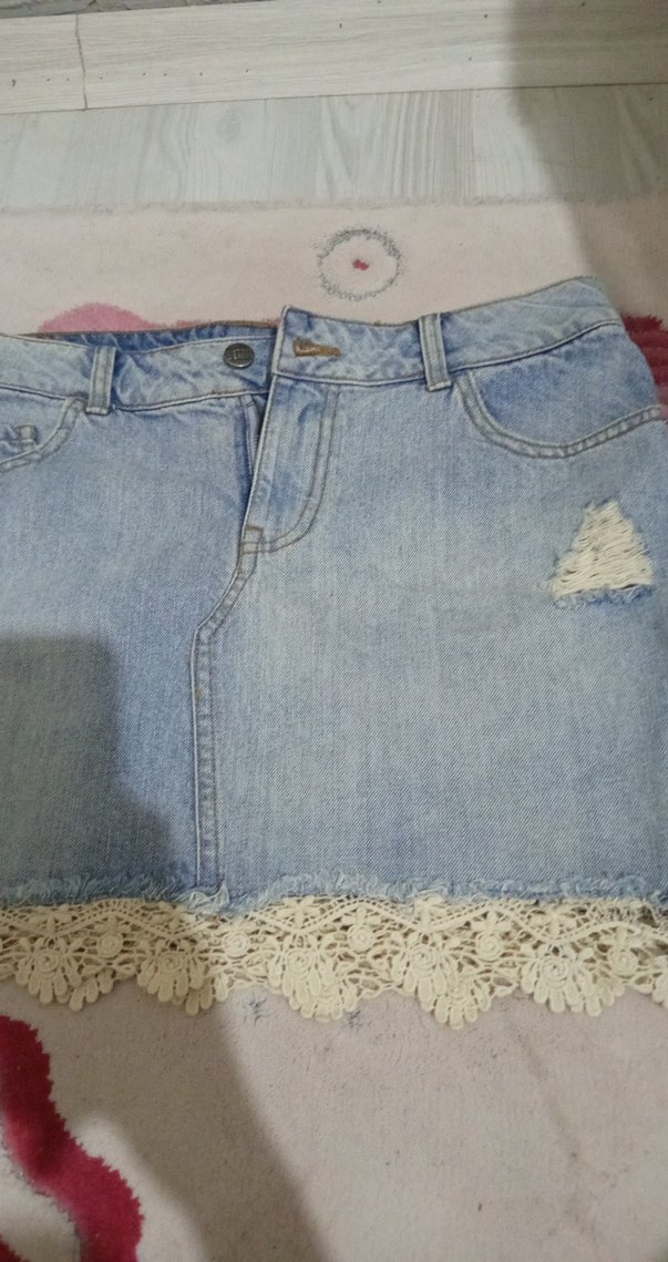 Dantel Detaylı Mavi Mini Kot Etek - Görsel 3