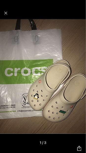 Bej crocs