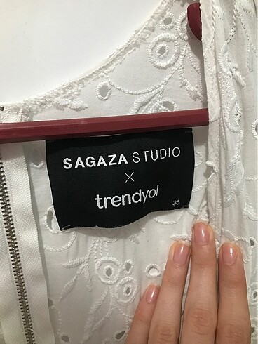36 Beden beyaz Renk Sagaza trendyol beyaz elbise