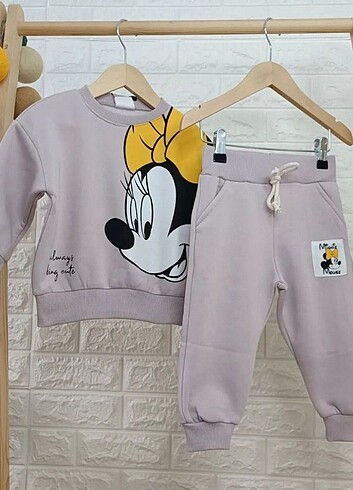 Minnie Mouse Takım