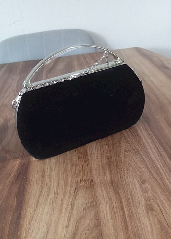 Diğer Zincir Detaylı Siyah İşlemeli Kadın Clutch Çanta