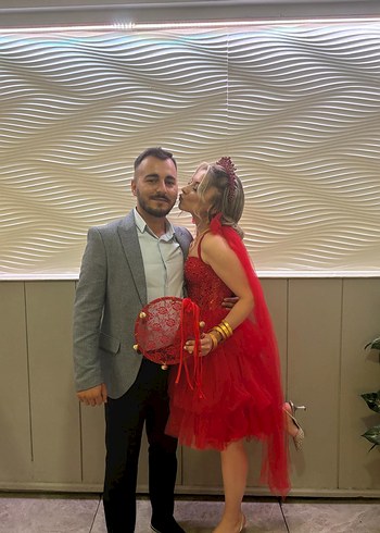 Boncuk İşlemeli Kırmızı Mini Straplez after elbisesi