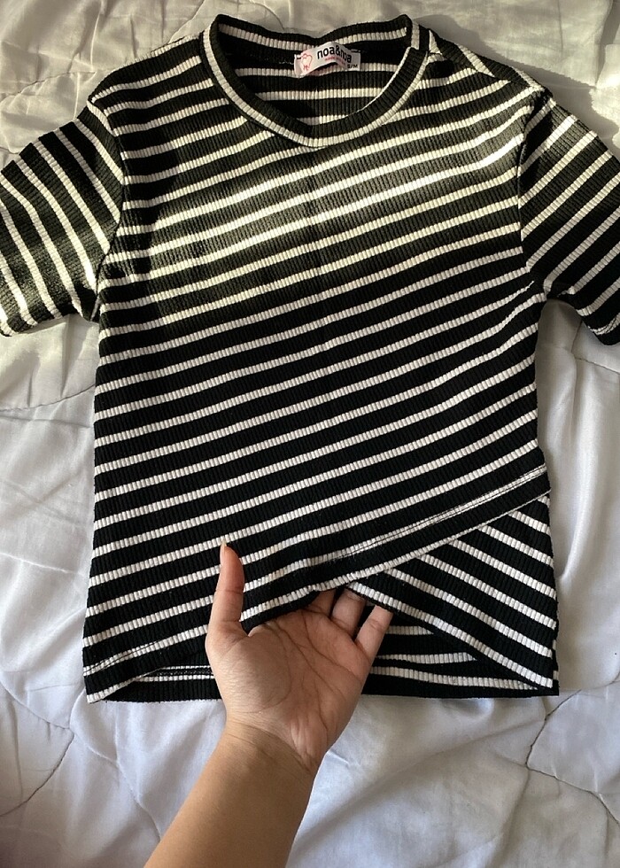 Crop tişört - Görsel 2