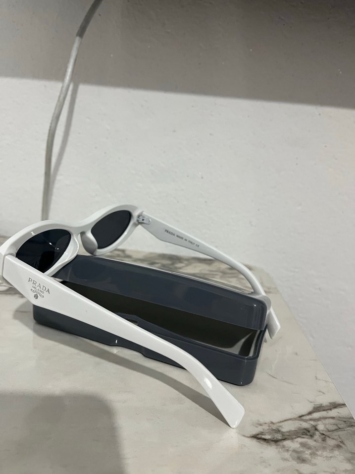 Prada Beyaz Kadın Güneş Gözlüğü - Görsel 3